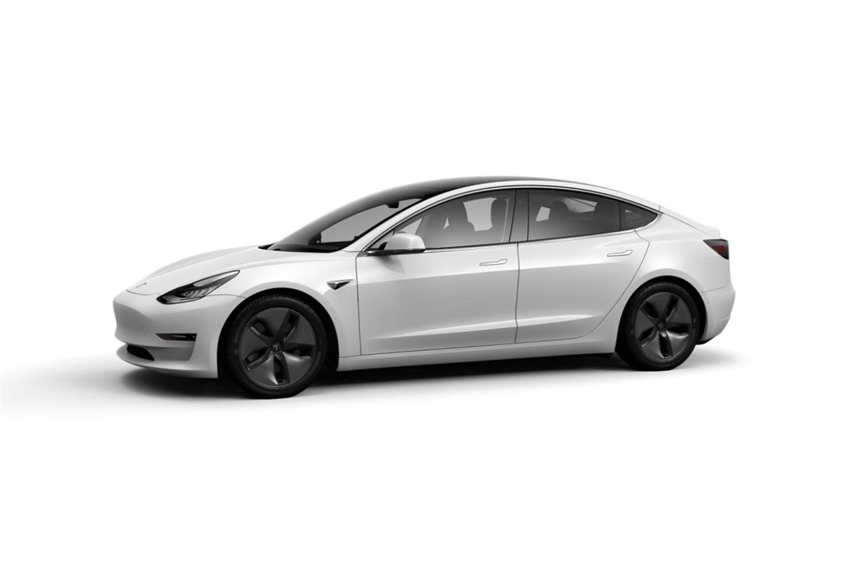 MODEL 3 STANDARD PLUS RWD